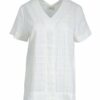 Biała bawełniana bluzka z koronką firmy Jumitex